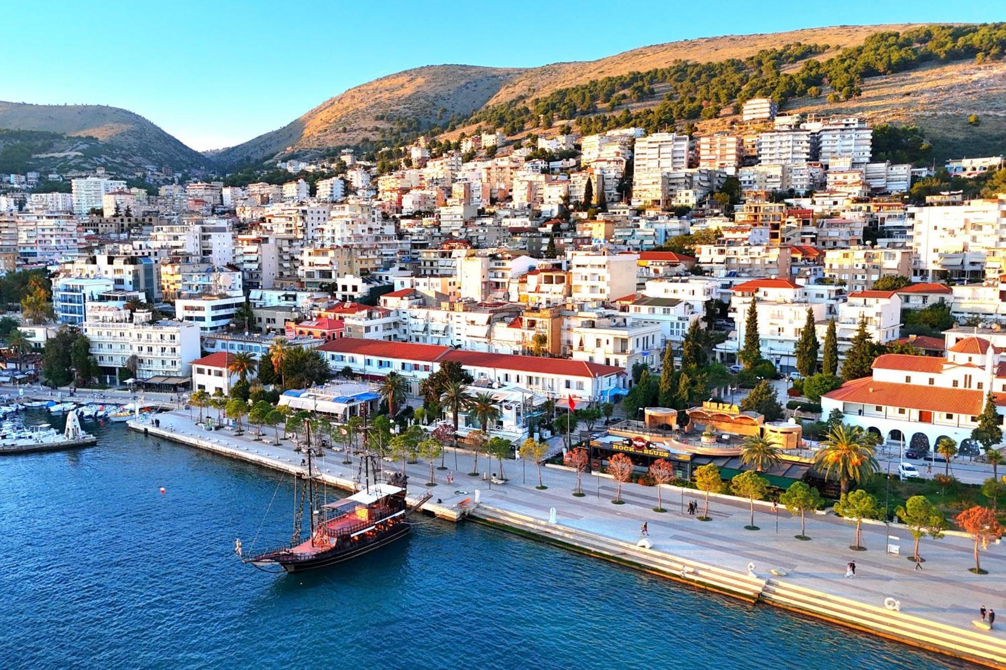 Wonderful View Apartments Sarandë Exterior foto