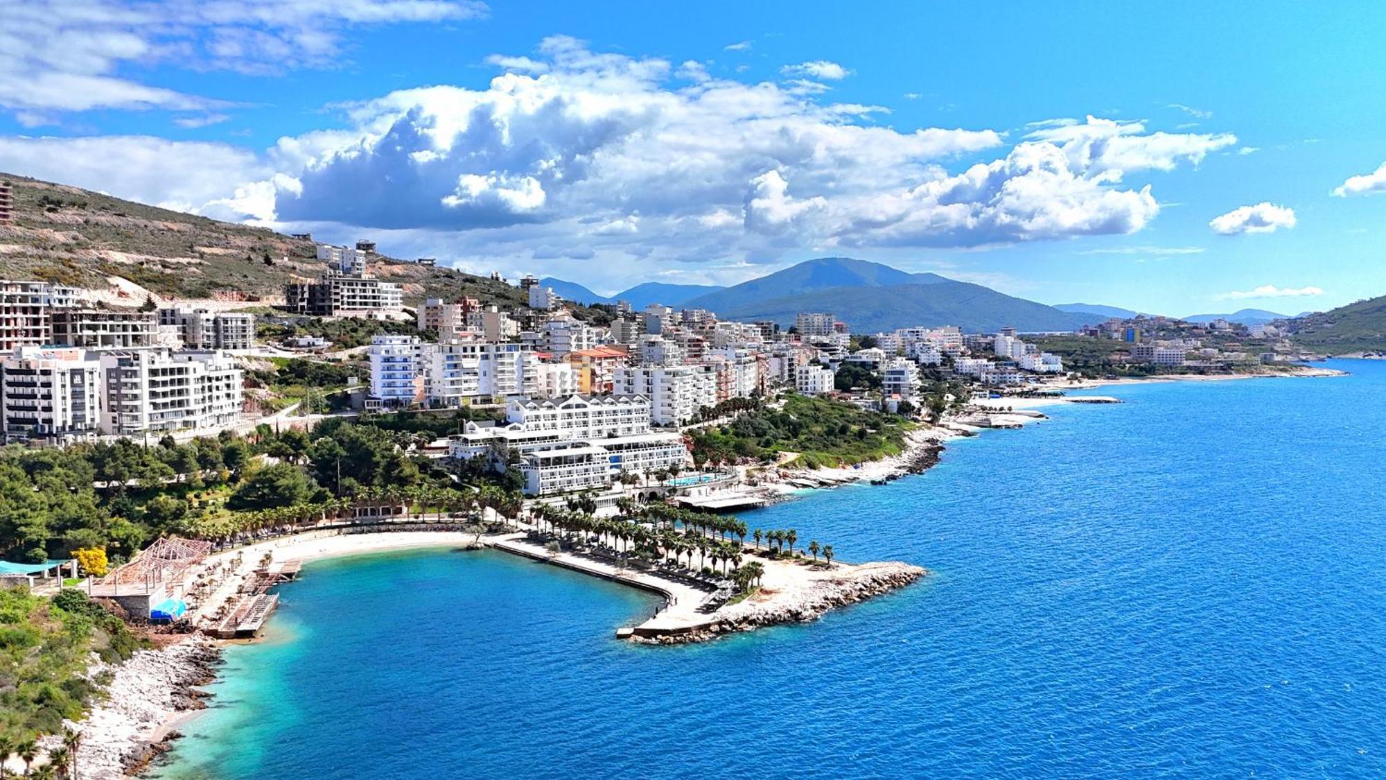 Wonderful View Apartments Sarandë Exterior foto